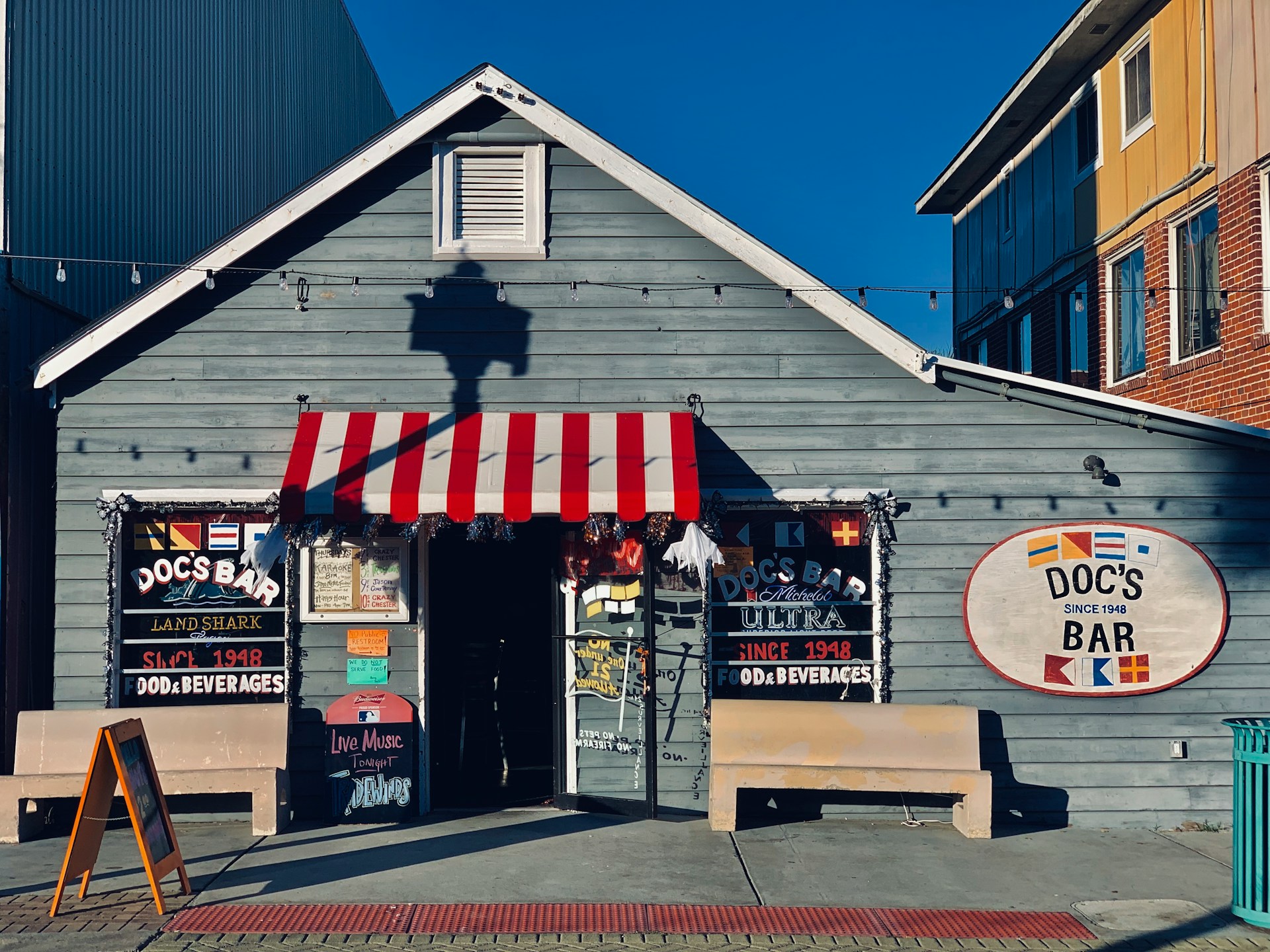 The facade of a restaurant named Doc’s Bar