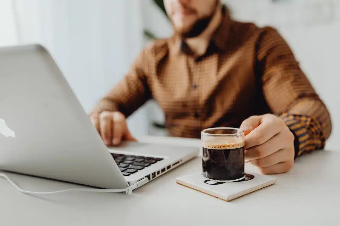 Business License vs. LLC: A Quick Guide for Small Businesses