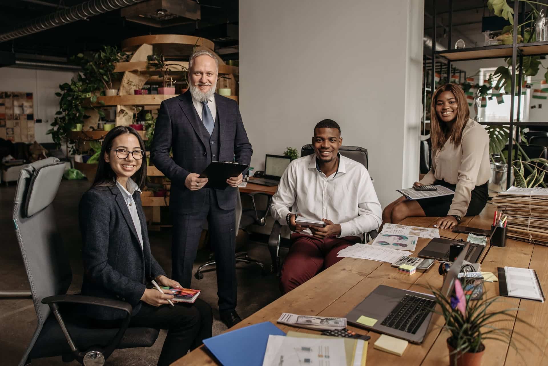 Handling Business Taxes: Can Business Financial Advisors Give Tax Advice?