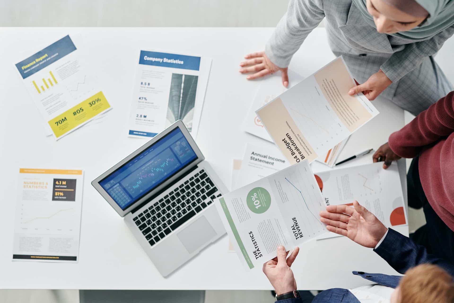 Managing Business Credit Scores in Times of Crisis: Strategies for Resilience