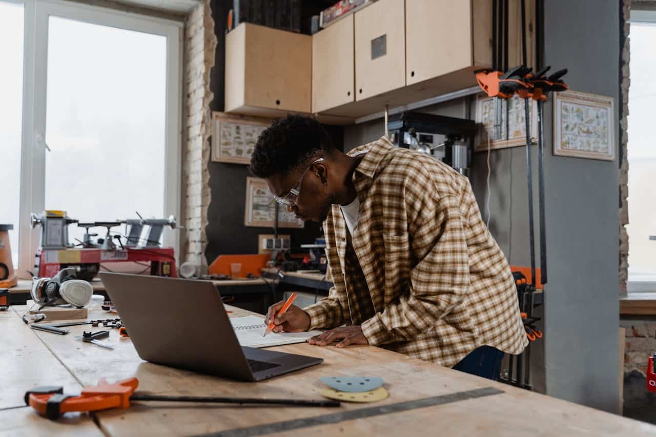 Navigating In-Demand Side Hustles with an LLC in 2026