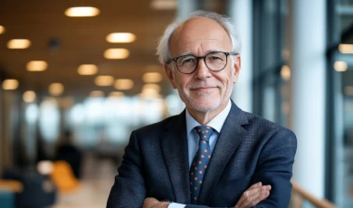 How to Transfer Ownership of a Corporation